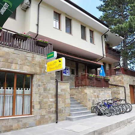 Black Stork Hotel